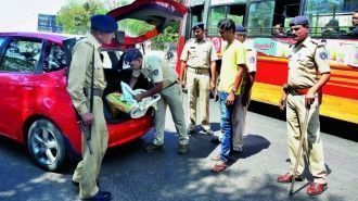 Полиция Ахмадабада.