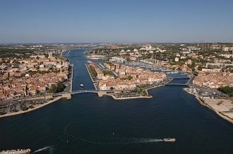 Мартиг с высоты.