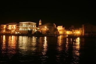 Ночной  Мартиг.