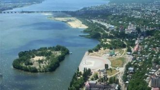 Остров-скала Медведь в Горно-Алтайске.