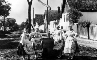 История на фото.  Калоча.