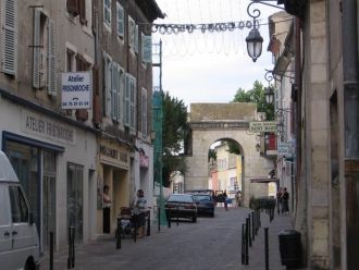 Улица Монтелимара.