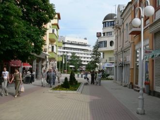 Улица в г. Казанлык.
