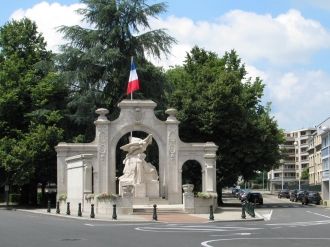 Монументы города&nbsp;Бурк-ан-Брес.