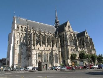 Базилика Сен-Кантен.