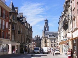 Прогулка улицами Сен-Кантен.