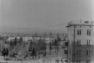 Улица Заречная, дом 11. Фото 1977 года.