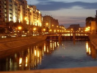 Ночной город Васлуй.