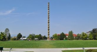 «Бесконечная колонна». Достопримечательн