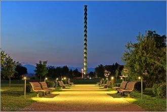 Ночной г. Тыргу-Жиу.