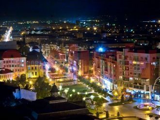 Ночной г. Тыргу-Жиу.