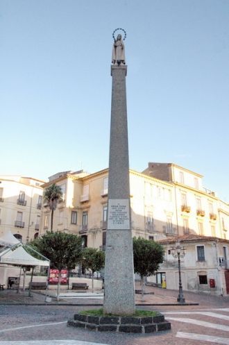 Ламеция-Терма: Дева Мария.