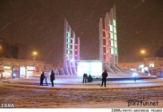 Ночной г. Зенджан.