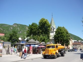Пешеходы на улицах города