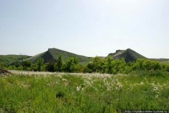 Гора&nbsp;Две Сестры Белая Калитва, Росс