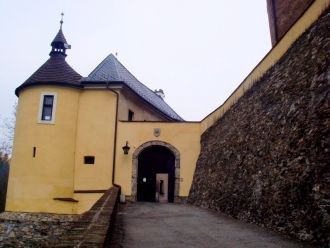 Главные ворота замка Штернберк.&nbsp;