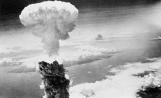 Ядерный гриб над Хиросимой.