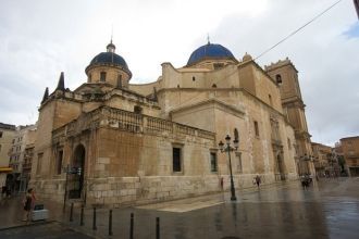 Базилика Святой Марии создана была в XVI