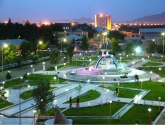 Ночная жизнь в городе Захедан.