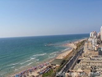 Город Бат-Ям с высоты.