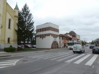 На улице города Дунайска-Стреда.