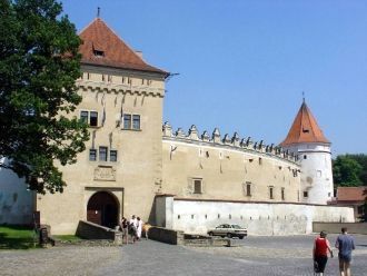 Замок.