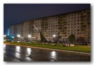 Город Лисичанск ночью.