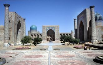 Площадь Регистан – самая известная центр
