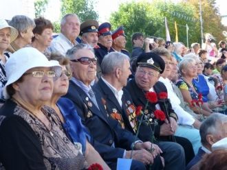 Местные жители.