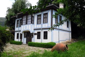 Улица Христо Патрев
