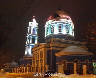 Богоявленский собор в Ногинске ночью.