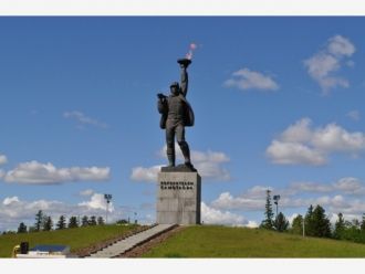 Памятник «Покорителям самотлора»