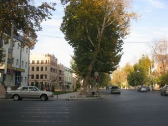 Улица в центре Ферганы.