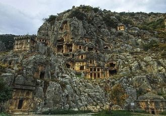 Гробницы Миры