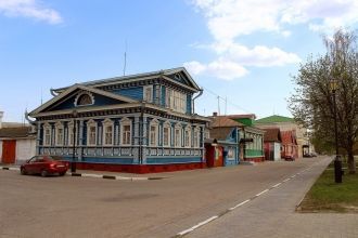 Небольшой исторический центр с купеческо
