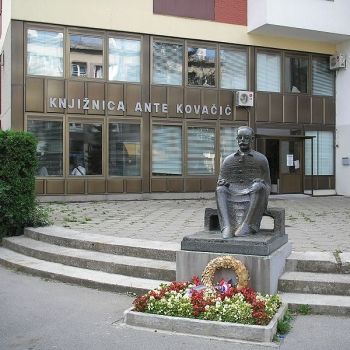 Библиотека «Анте Ковачич» в Зарешиче.