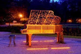 Ночной город Кудова-Здруй.