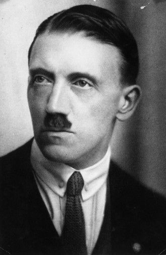 Адольфом Гитлером впервые были озвучены знаменитые 25 пунктов программы НСДАП