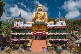 Золотой храм Дамбулла - уникальный будди