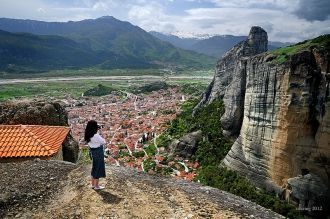 Вид на Каламбаку с монастыря Святой Трои
