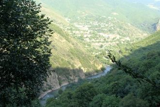 С Кобайрского монастыря открывается чуде