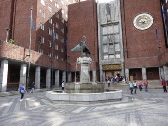 На время Второй мировой войны работы при