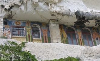 Фрески на стенах храмов выполнены талант