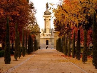 От старого дворца остались только две по