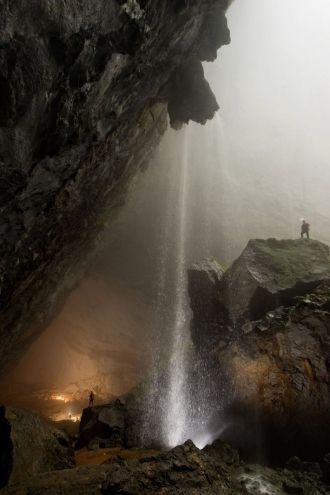 Изучение почти 6500 метров пещеры показа