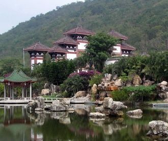 Центр Буддизма Наньшань — поистине свяще
