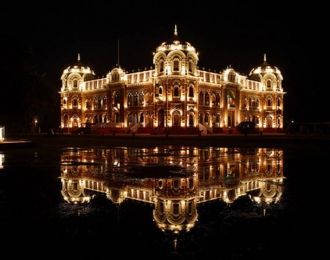 Когда попадаешь в этот дворец чувствуешь