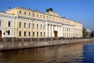 В 1925 году дворец был передан работника