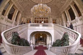 В 1795 году Екатерина II выкупила усадьб