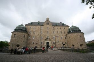 В XIX веке было решено вернуть замку рен